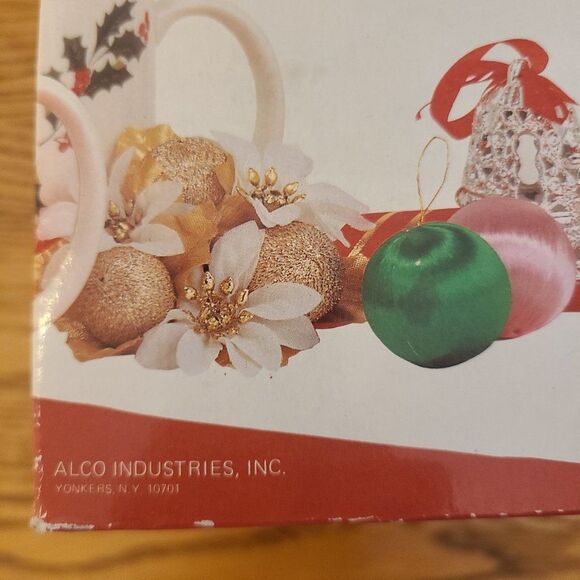 Alco Industries Holiday Mug Set 4-Piece Vintage Holly Leaves and Berries No 1149 - Picture 14 of 15
